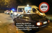 Пьяное ДТП в Киеве: Toyota сбила нетрезвого военнослужащего-нарушителя