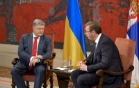 Порошенко пригласил сербских миротворцев на Донбасс