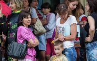 Украинцы сократили пожертвования армии и переселенцам вдвое
