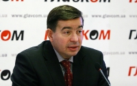Турчинов не ввел военное положение из-за страха и распоряжений Тимошенко, - мнение