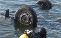 В Николаеве на дне реки найден автомобиль с двумя скелетами