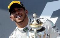Льюис Хэмилтон стал трехкратным чемпионом Формулы-1