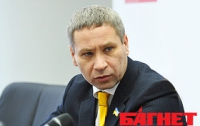 Лукьянов: Азаров вывел Украину из кризиса