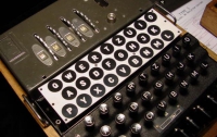 Шифровальная машина времен Второй мировой продана за рекордные $365 тысяч