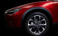 Mazda представила новый тизер модели CX-4