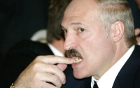 Лукашенко намерен лишить белорусов зарубежных СМИ