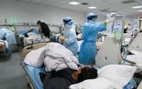 В Китае за сутки почти 37 млн человек заболели COVID-19, – Bloomberg
