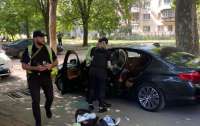 В Одесі чоловік застрелив в автомобілі дружину з коханцем (фото)