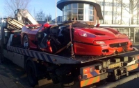 В Роттердаме вдребезги разбился Ferrari F50 (ФОТО)