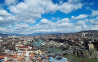 В Тбилиси и Батуми начнут выдавать современные электронные удостоверения личности