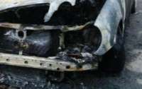 Военному сожгли автомобиль