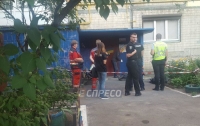 Новое убийство в Киеве: у подъезда обнаружили тело мужчины