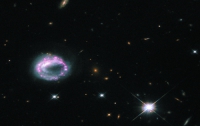 Астрофизики запечатлели кольцеобразную галактику