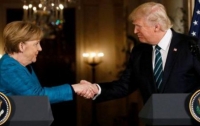 Трамп и Меркель обсудили Украину