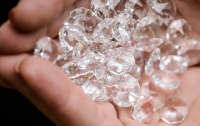 В Якутии на трассу сошел алмазный оползень