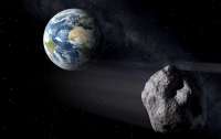 К Земле приближается опасный астероид