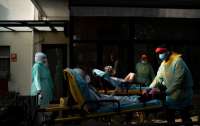 Около 70 тысяч испанских медсестер могут быть инфицированы коронавирусом, - СМИ