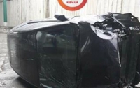 В Киеве автомобиль с ребенком упал с моста