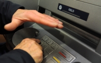 Ряженый инкассатор опустошил киевские банкоматы