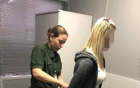 Иностранку, подозреваемую в торговле людьми, задержали в Одессе