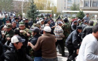 Киргизия просит Украину выдать ей организатора революции