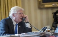 Трамп поругался с Мэй по телефону