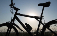 Запорожец на велосипеде за две недели пересёк Украину