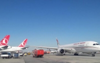Два пассажирских самолета столкнулись в Стамбуле