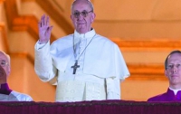 Папа Римский признался, что во время вечерней молитвы его одолевает дремота