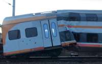 В Румынии грузовой поезд влетел в пассажирский, много пострадавших