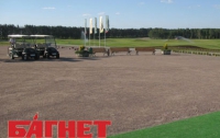 Тренер Назарбаева научит играть в гольф украинский бомонд (ФОТО)