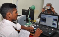 Биометрические документы помогут бедным индийцам стать полноценными гражданами страны