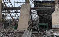 Здание завода обрушилось в оккупрованном городе