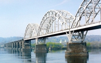 Азаров торжественно открыл «мост Кирпы»