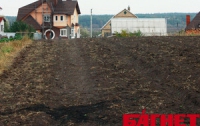 Украинское село поднимут арендаторы