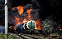 В России горит поезд с нефтепродуктами