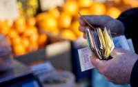 Зарплату выше 50 тысяч гривен в Украине разрешат платить наличкой