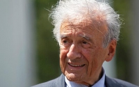 Умер Эли Визель, узник самых страшных концентрационных лагерей