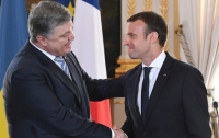 Порошенко пригласил Макрона в Украину