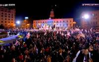 Тысячи людей требовали освободить Саакашвили в центре Тбилиси