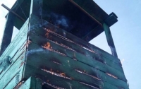 Злоумышленники подожгли пограничную башню в Одесской области
