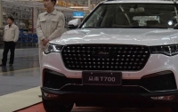 Китайцы запустили производство кроссовера в стиле Range Rover