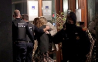 В Барселоне взяли в заложники жену консула Мали