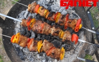 Шашлык соблазняет, а фигура – страдает