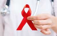 Третина ВІЛ-інфікованих в Україні перестали отримувати допомогу, – NYT