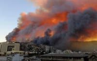 Пожар в Чили унес 12 жизней и уничтожил больше 2 тысяч домов