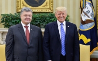 Порошенко считает эффективными переговоры с Трампом о предоставлении Украине оружия