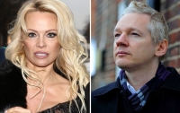 Памела Андерсон ужаснулась, узнав об аресте Ассанжа
