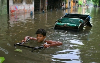 Аномальное наводнение погубило более 100 жителей Индии
