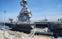 Американцы спустили на воду новейший авианосец Gerald Ford